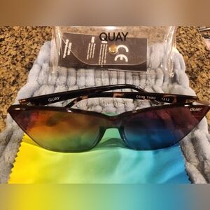 Quay Come Thru Tortoise Purple Blue Sunnies